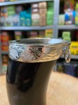 Guampa z rogu do terere zdobiona srebrem 180-200 ml Arana - widok na zdobienia w górnej części