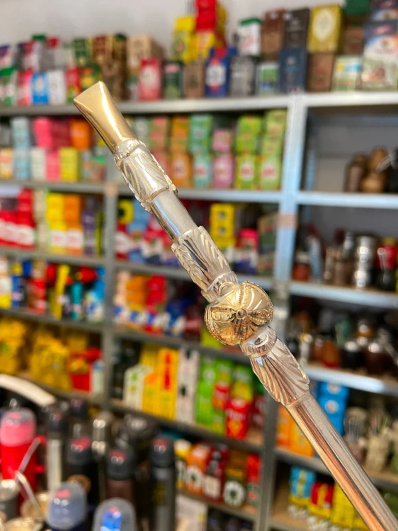 Srebrna Bombilla Arana Grande Premium z 18k złotem 22 cm - zbliżenie na złote elementy