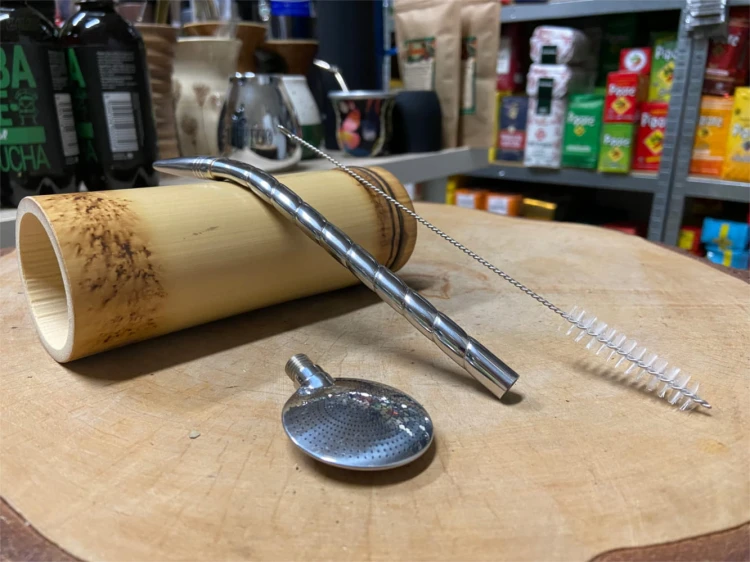 Bombilla (bomba) Bortonaggio 1000 Furos Inox: widok po rozkręceniu, komplet