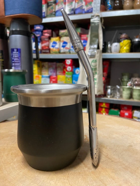 Bombilla ze stali nierdzewnej El Paisito Inox "Lisa" 19,5 cm - widok z boku