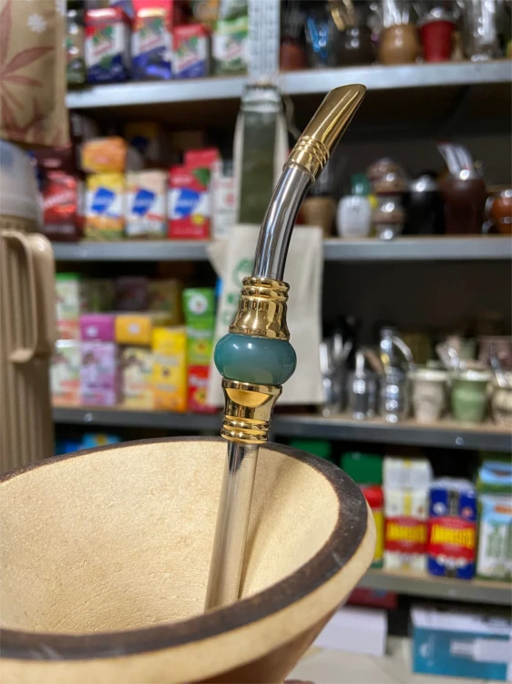 Bombilla (bomba) Oro "Piedra" Bortonaggio 1000 Furos INOX ze szczoteczką 23 cm - kolor zielony (zbliżenie na ustnik)