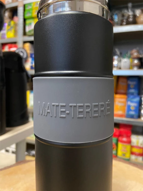 Yerbomos Un Mate XL 750 ml - zbliżenie na silikonową opaskę