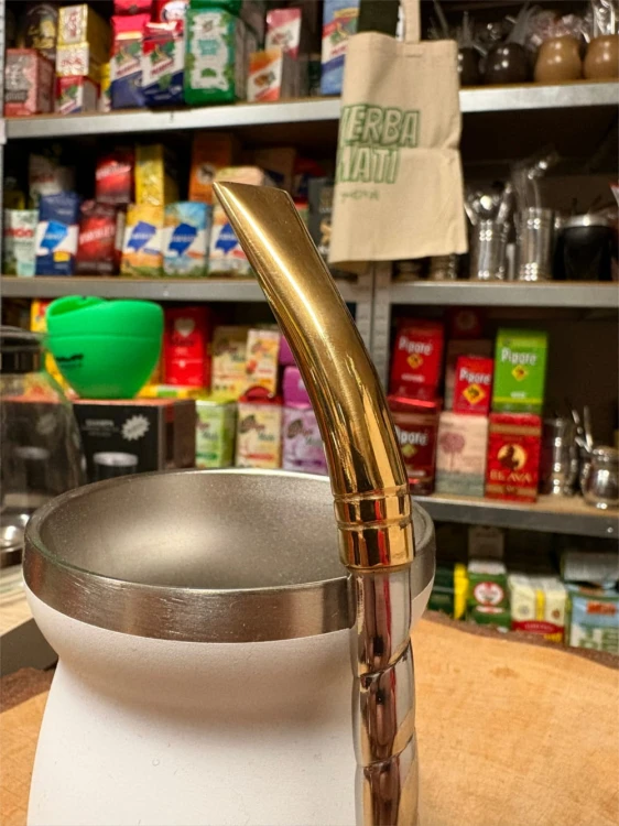 Bombilla Bortonaggio Cuchara Pequena "Oro" 1000 (Mil) Furos 19 cm - zbliżenie na ustnik