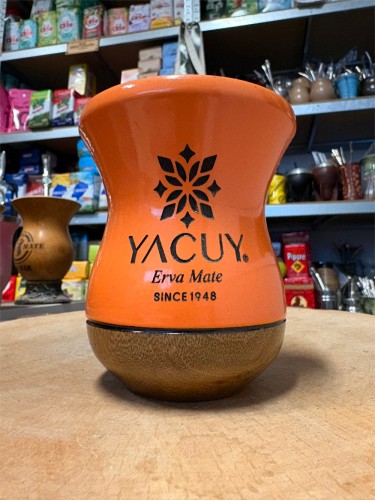 Naczynie drewniane Imbuia Yacuy "Naranja" 185 ml