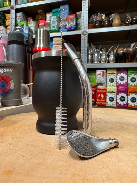 Bombilla Cuchara PL07 karbowana Purinox ze szczoteczką 19,5 cm - widok po rozkręceniu