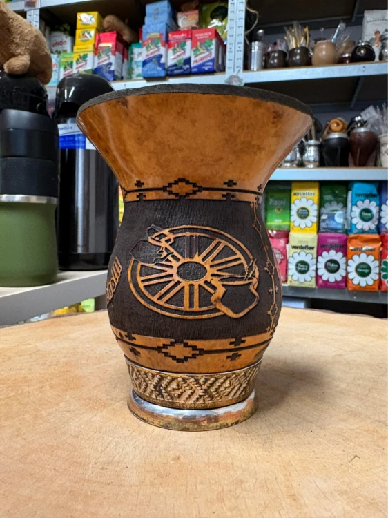 Tykwa (cuia) zdobiona "Gaucho" 260 ml - widok z innej strony